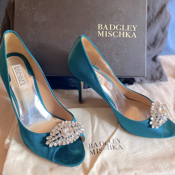 Badgley Mischka Shoes - Badgley Mischka “Lavender II” Open Toed Pumps